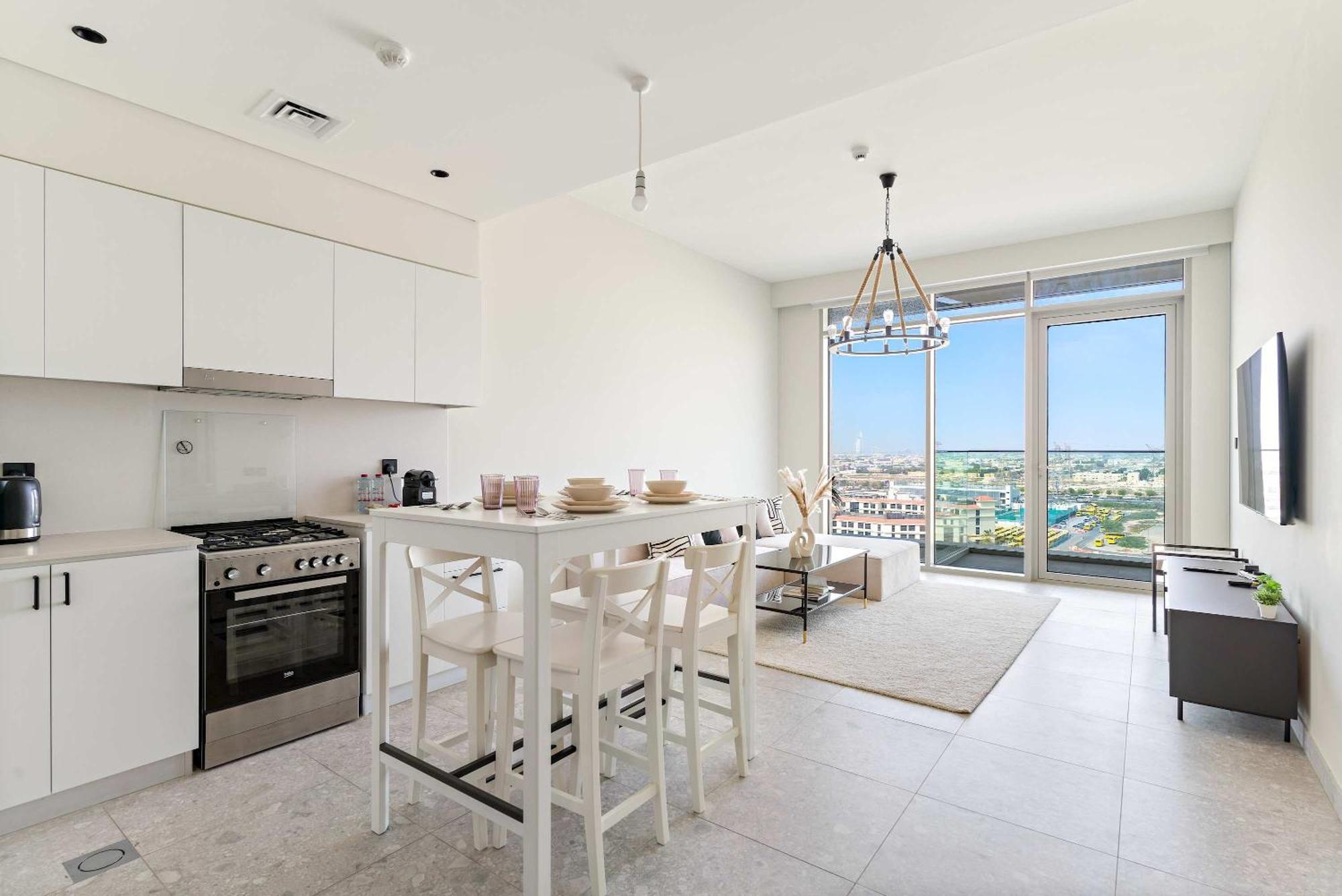 Elegant One-bedroom In Hills For 4 Persons Dubai