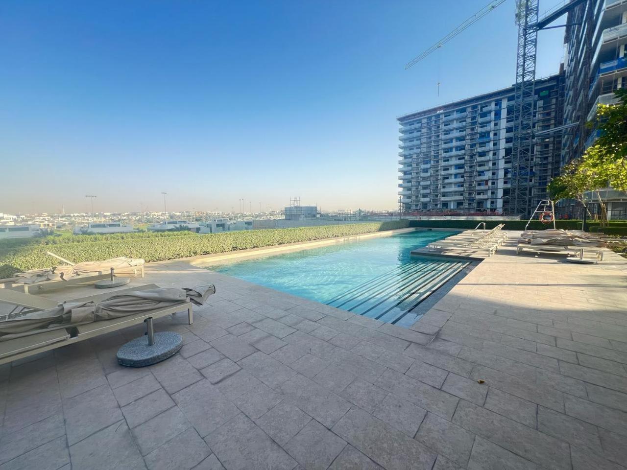 Elegant One-bedroom In Hills For 4 Persons Apartment Dubai