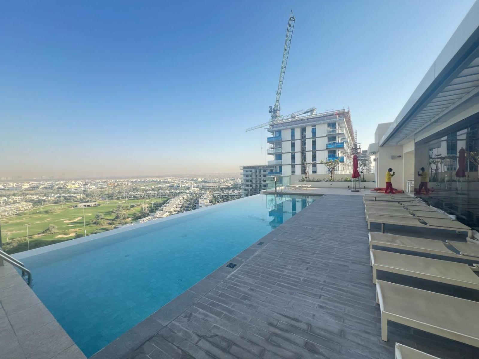 Elegant One-bedroom In Hills For 4 Persons Apartment