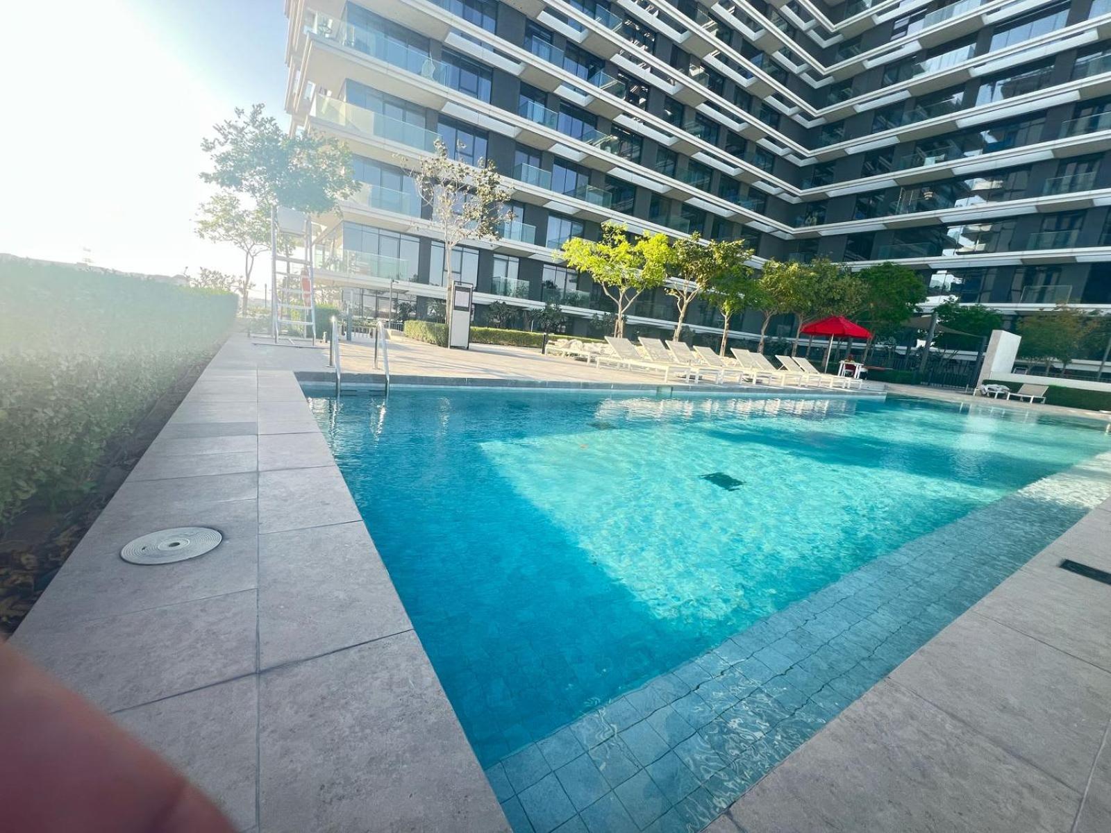 Apartment Elegant One-bedroom In Hills For 4 Persons Dubai